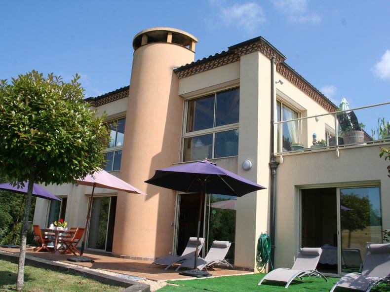 Logement Entier Simeyrols 64328-1