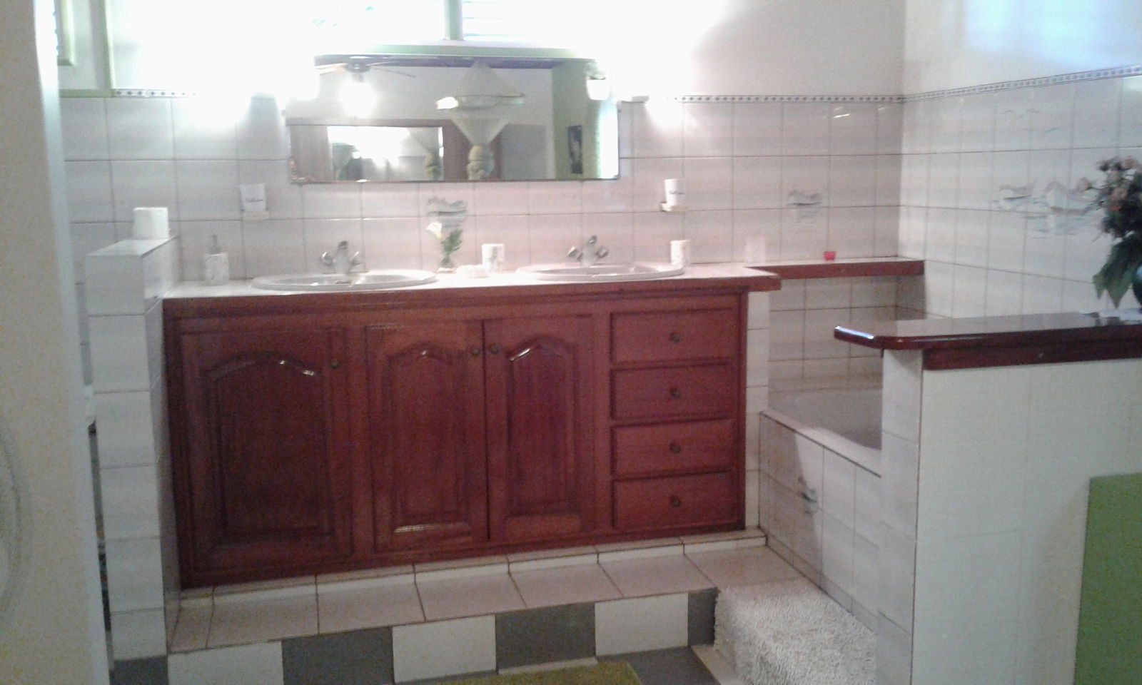 Entire Home Goulles 129810