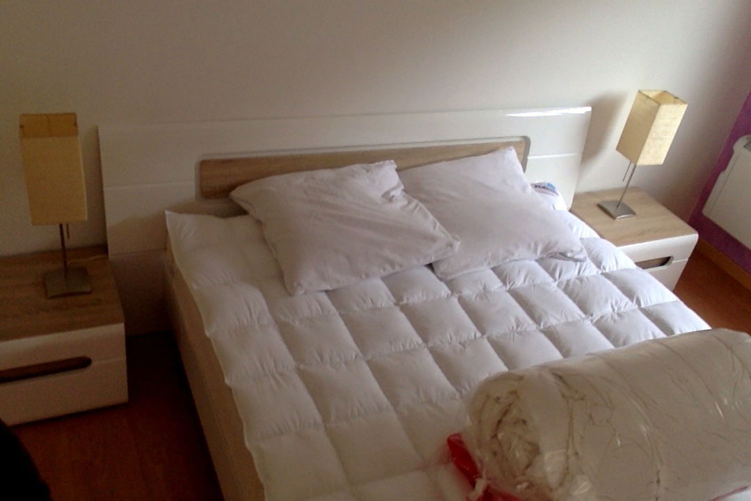 Kolokacja Bondy 106753