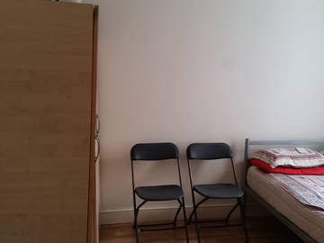 Roomlala | Ładny i czysty pokój dwuosobowy do wynajęcia