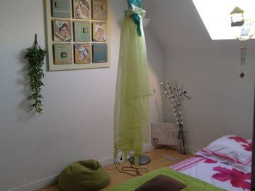 Roomlala | Ładny pokój do wynajęcia w domu rezydenta