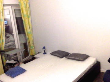 Roomlala | Ładny, przestronny pokój do wynajęcia 