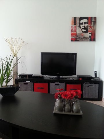 Hela Huset Bordeaux 55402