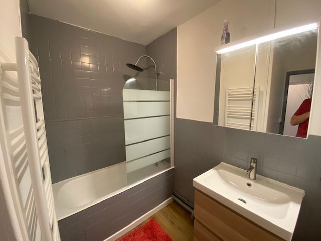 Oberoende Studio Besançon 251992