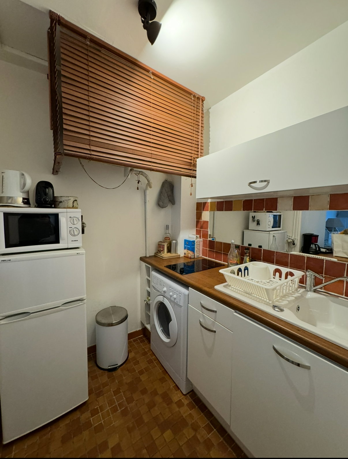 Hela Huset Avignon 659660