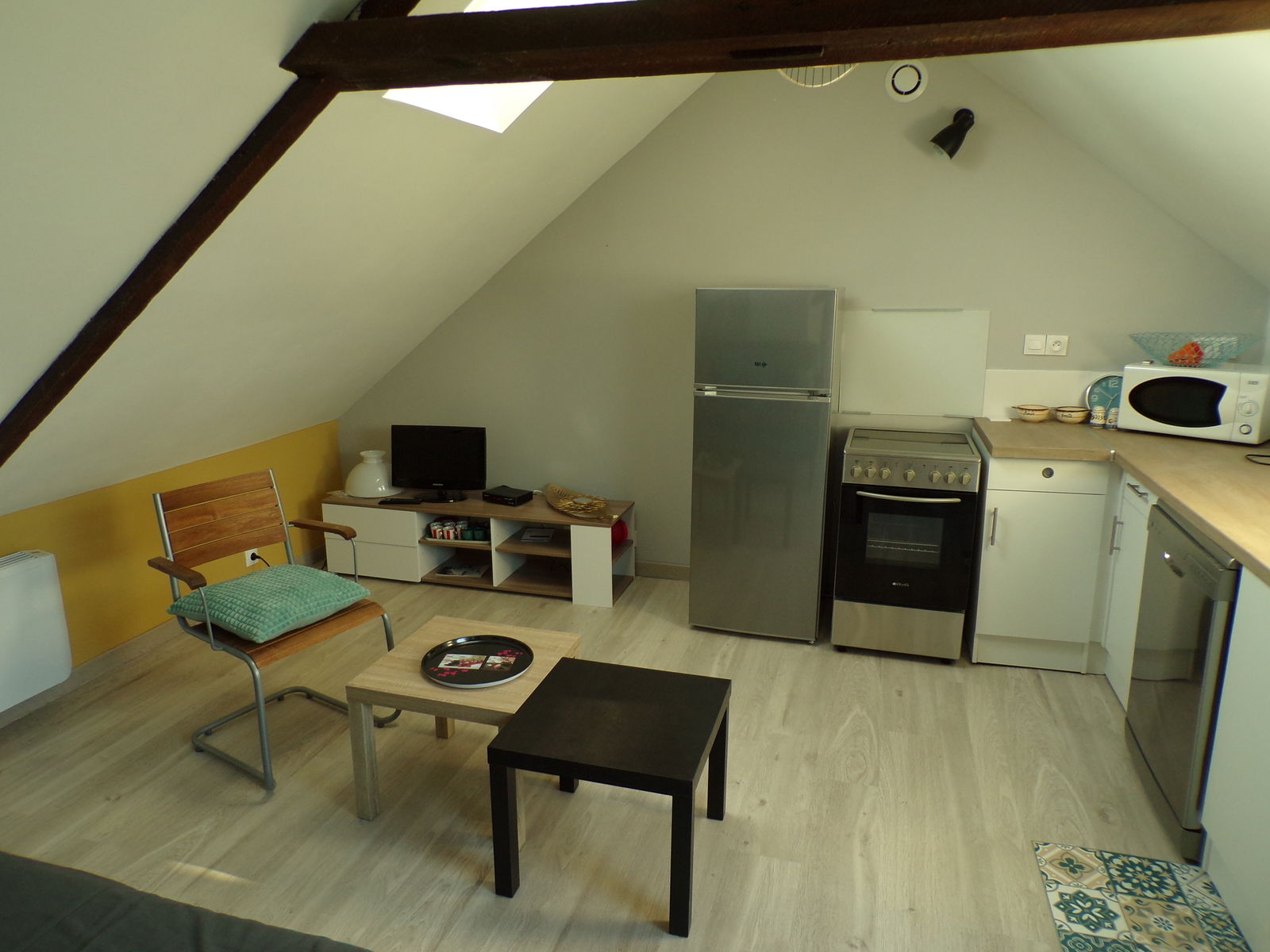 Oberoende Studio Binic 200243