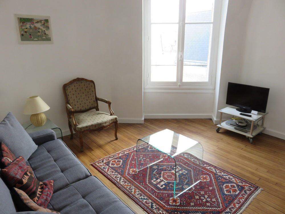 Gästrum Paris 92043