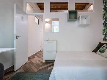 Room For Rent Barcelona 260320