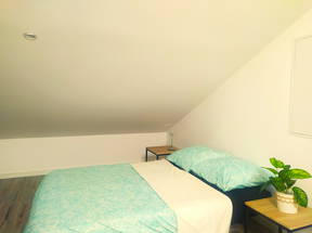 Gran suite abuhardillada entre Lyon y Villefranche