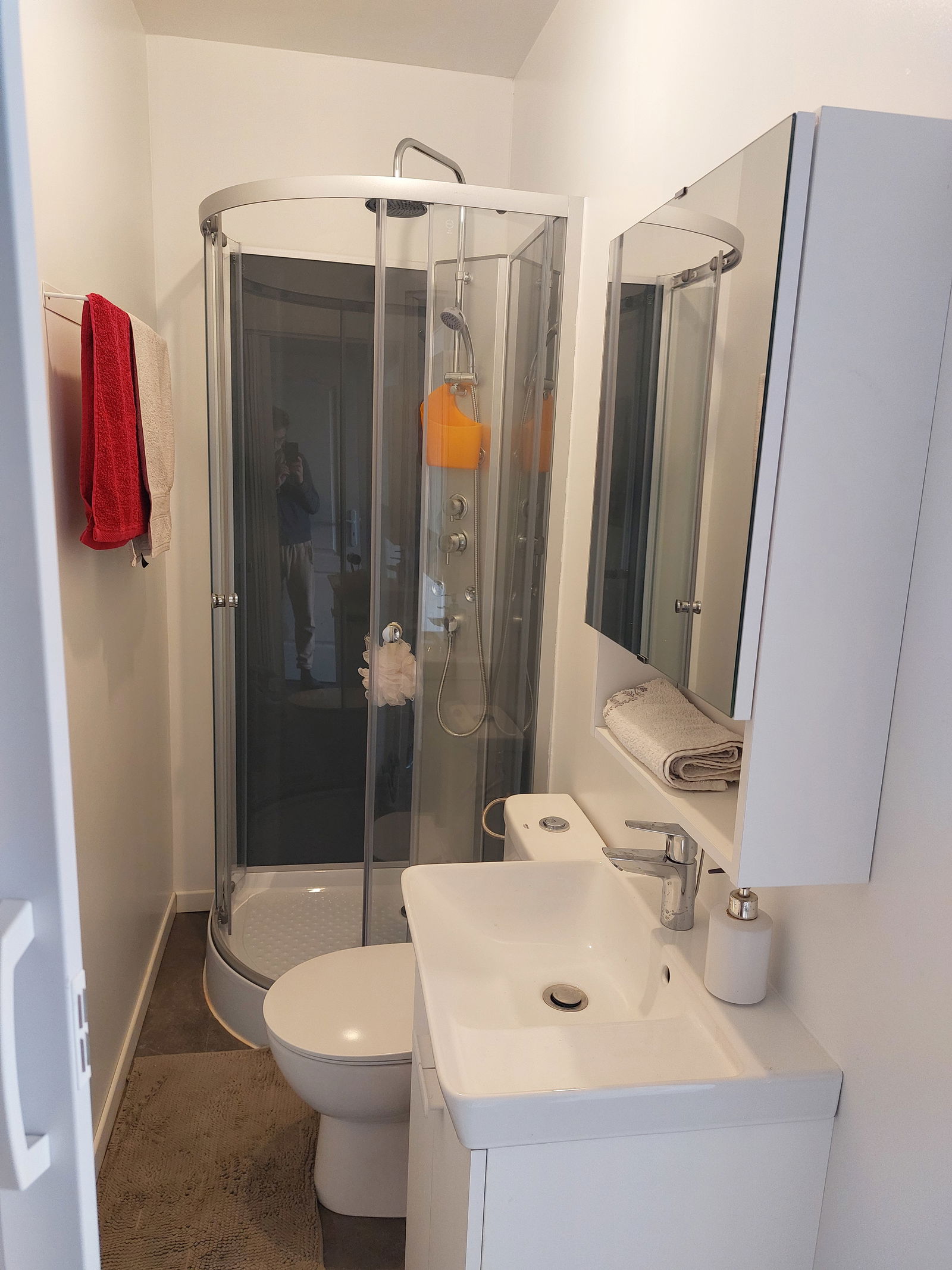 Homestay Saint-Julien-de-Vouvantes 440773