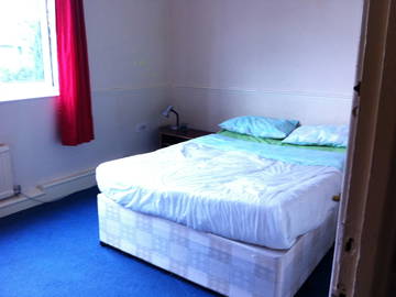 Roomlala | Large Double Room Canning Town