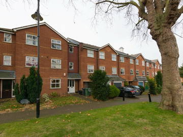 Colocation London 179840-7