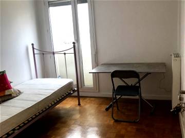 Roomlala | Large Furnished Rooms Colombes1