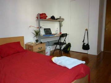 Roomlala | Large Furnished Shared Accommodation - Sauvé Metro Station