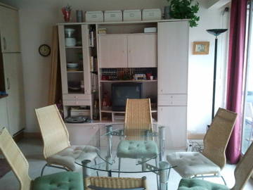 Roomlala | Large Furnished Studio Of 35 M2