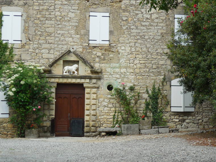 Homestay Saint-Brès 96850