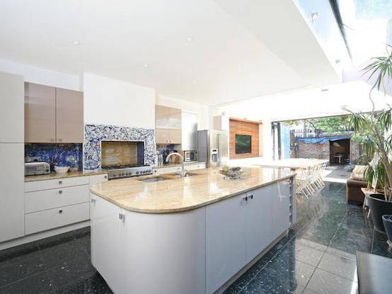 Homestay London 161194-5