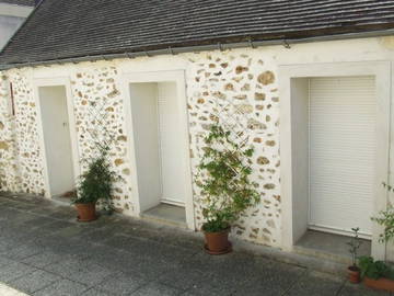 Roomlala | Large Quiet Studio For Rent In Gif-Sur-Yvette