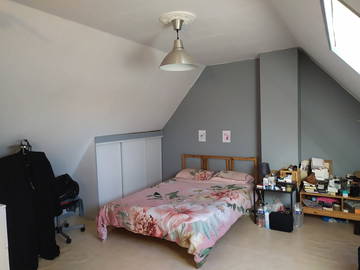 Roomlala | Large room for rent Champs Sur Marne with small dressing room