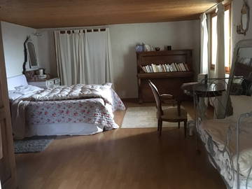 Roomlala | Large room for rent with Private Bathroom