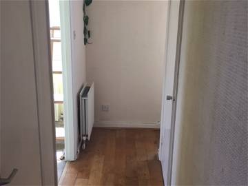 Homestay Nw1 4Dq 208106-7