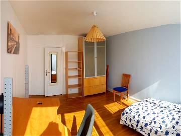 Roomlala | LARGE ROOM OF 14m² WITH BALCONY