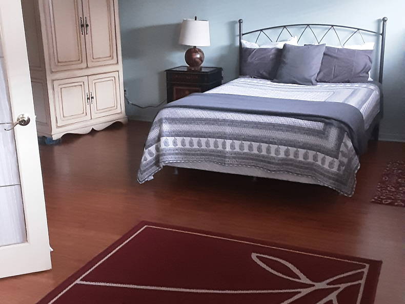 Gastgezin Brossard 239679-1