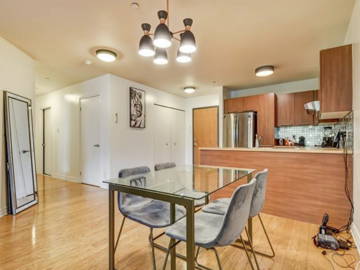 Roomlala | ~ Laval Dtown Kamer te huur in woonstel naby Montmorency metro