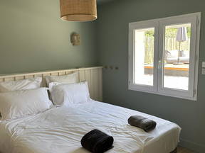 144 Ferret: 8 sovrum, 8 badrum, pool och luftkonditionering