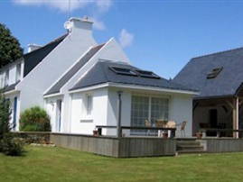 Bed And Breakfast Plumergat 65476-1