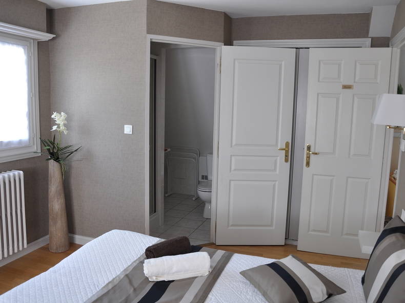 Bed And Breakfast Plumergat 65476-5