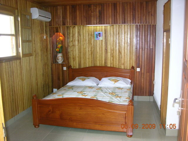 Onofhängeg Studio Yaoundé 11005