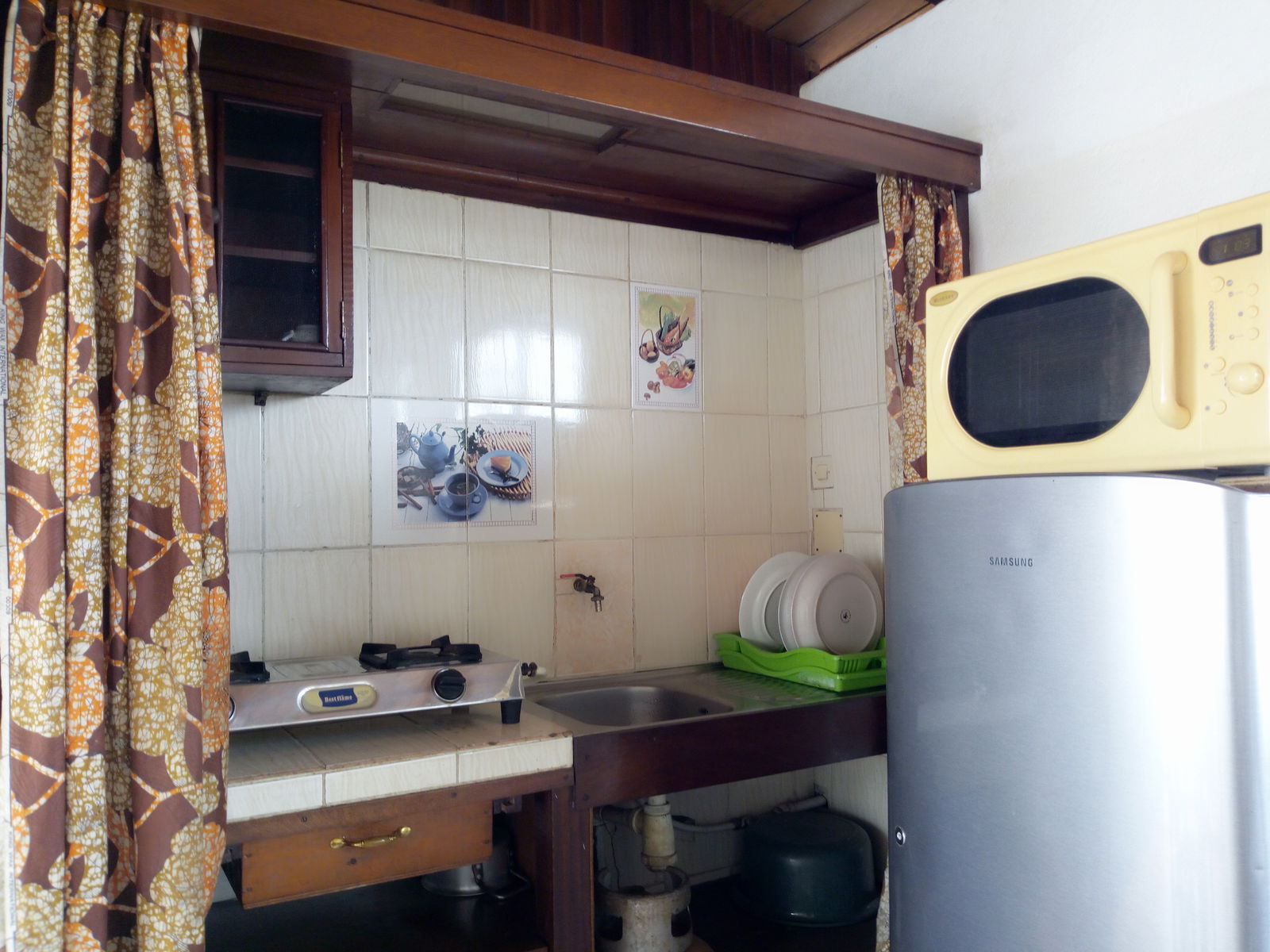 Onofhängeg Studio Yaoundé 11005