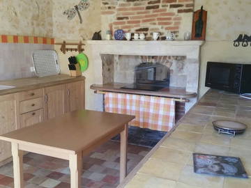 Room For Rent Bellou-Le-Trichard 164376