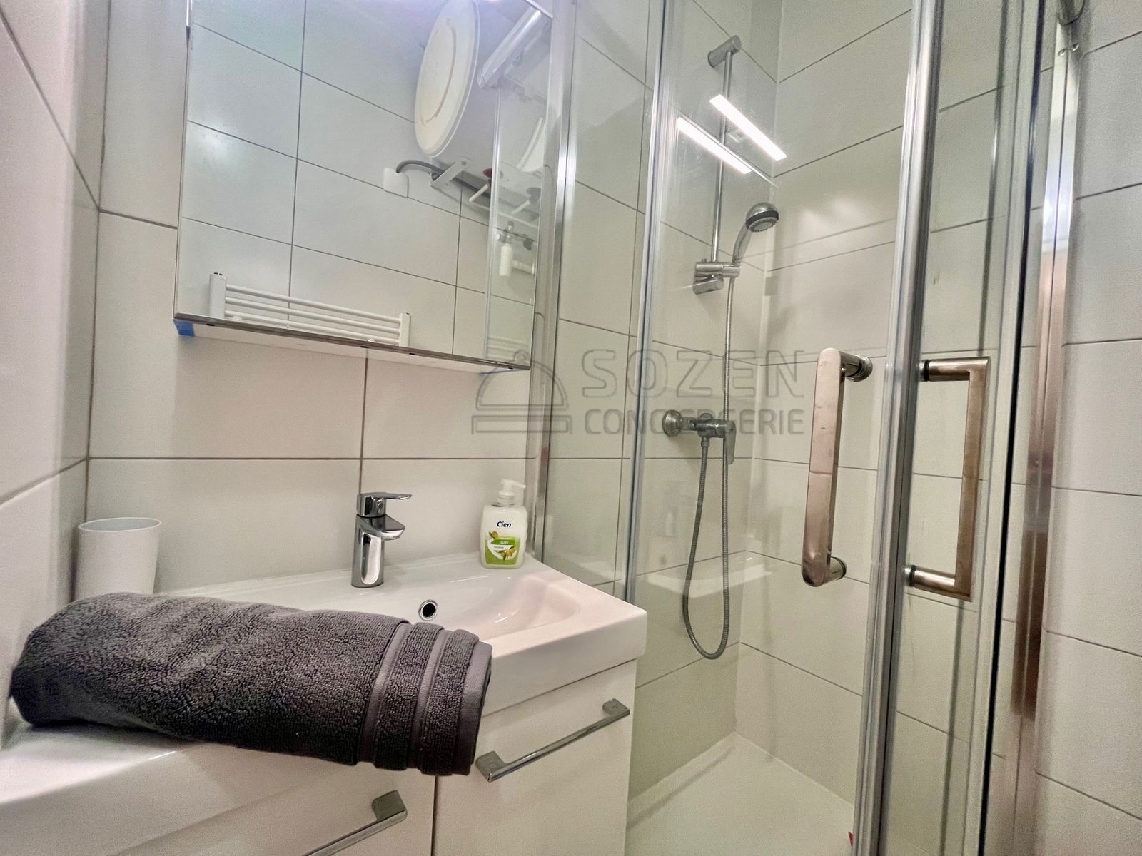 Uafhængigt Studie Neuilly-sur-Seine 540232