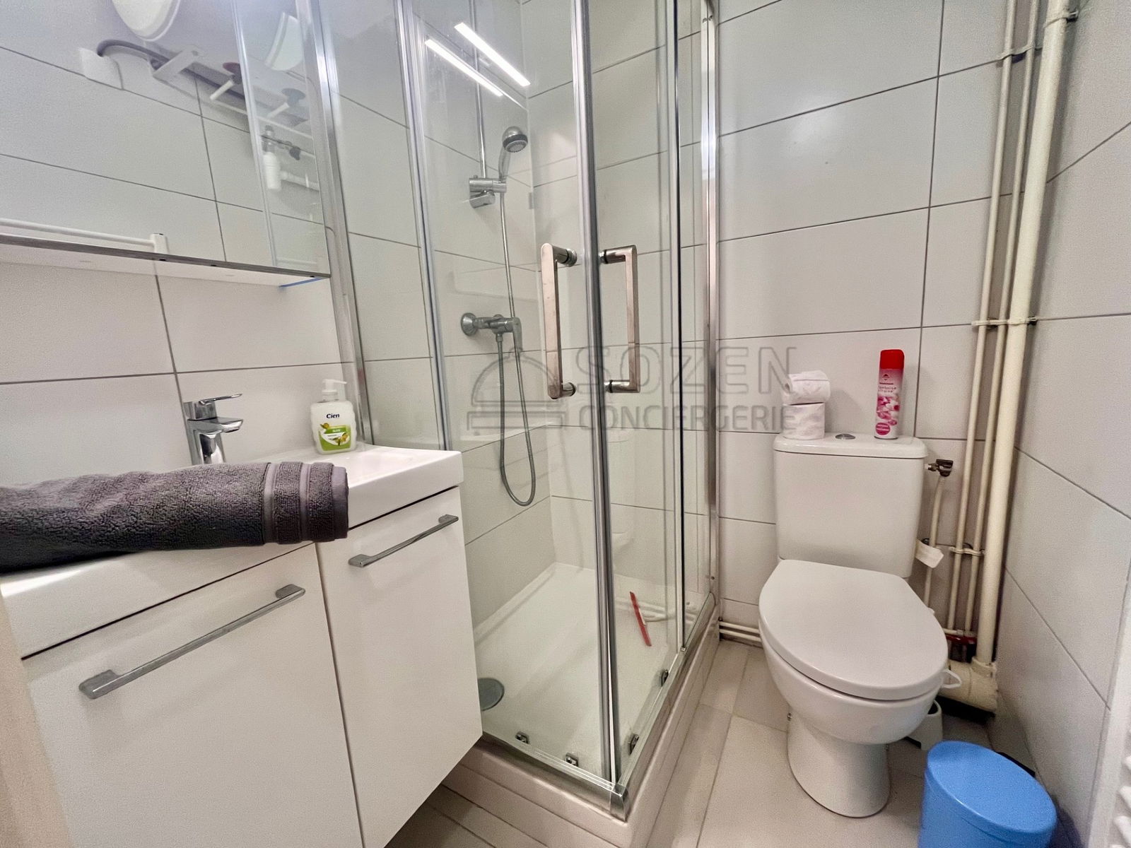 Uafhængigt Studie Neuilly-sur-Seine 540232