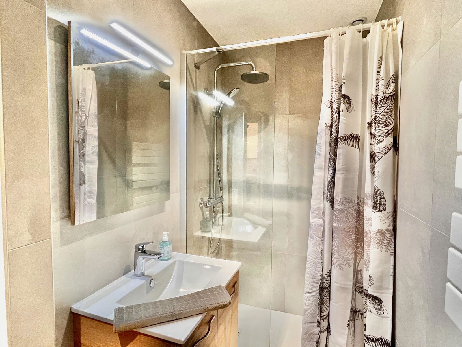 Onafhankelijke Studio Clichy 470292