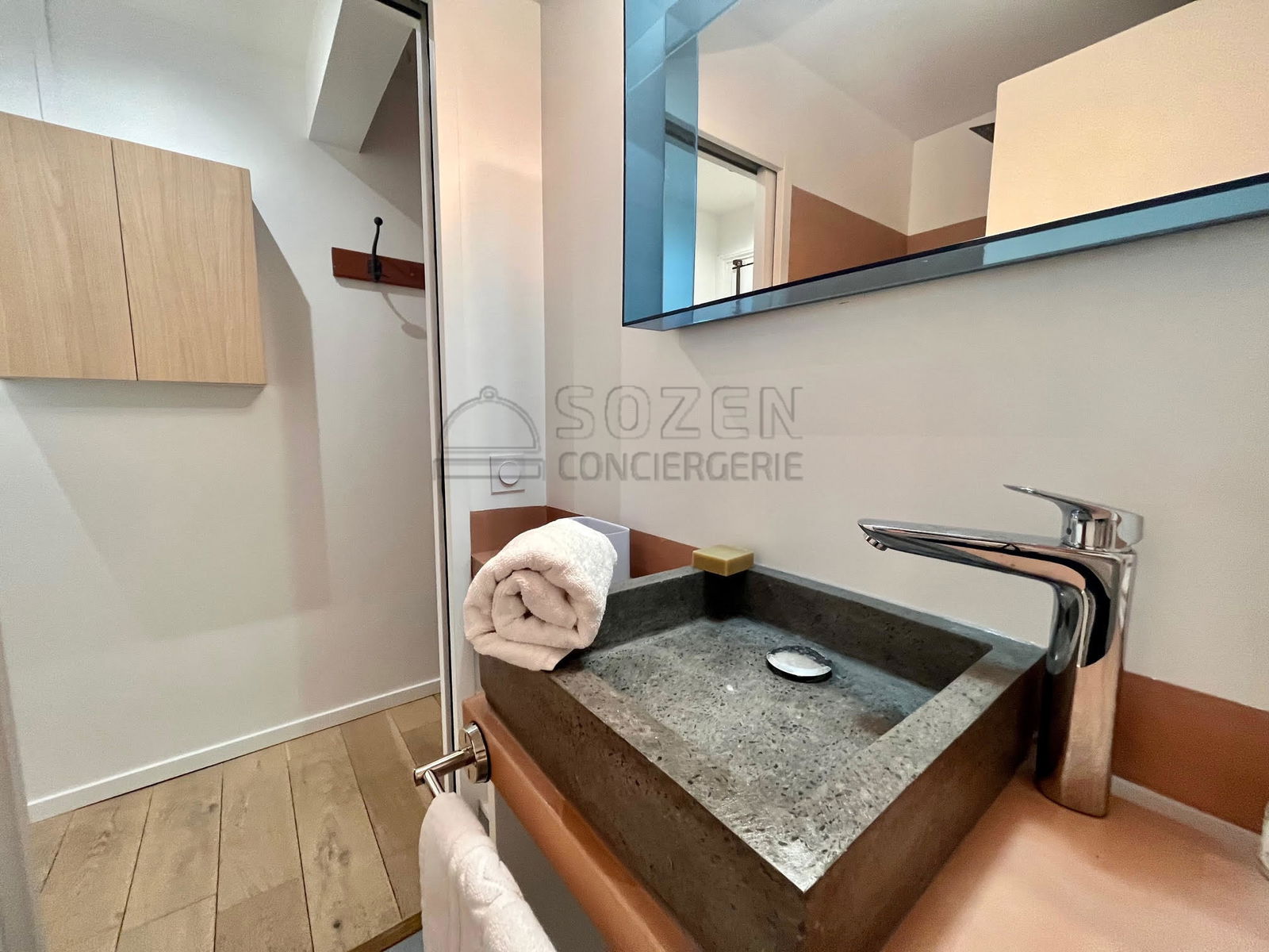 Independent Studio Paris 499612