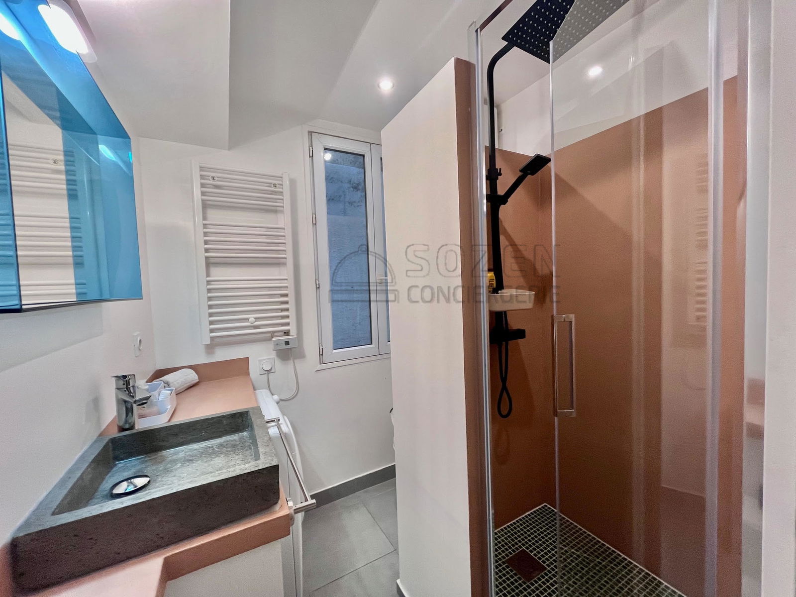 Onafhankelijke Studio Paris 499612