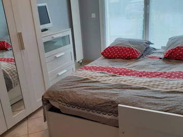 Room For Rent Plan-Les-Ouates 231923