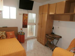 Lemon Studio With Private Bathroom And Private Office Kitchen