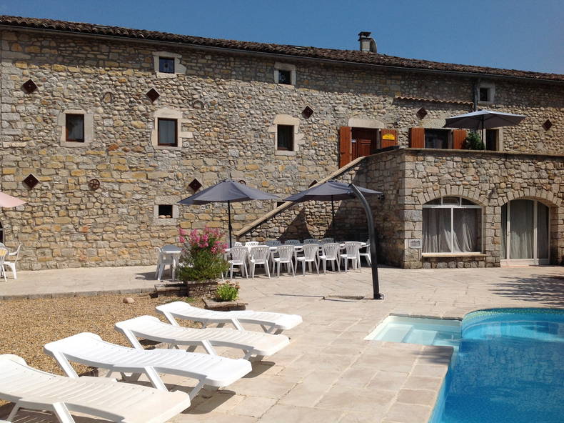 Logement Entier Grospierres 255586-1