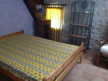 Chambre À Louer Grospierres 255586