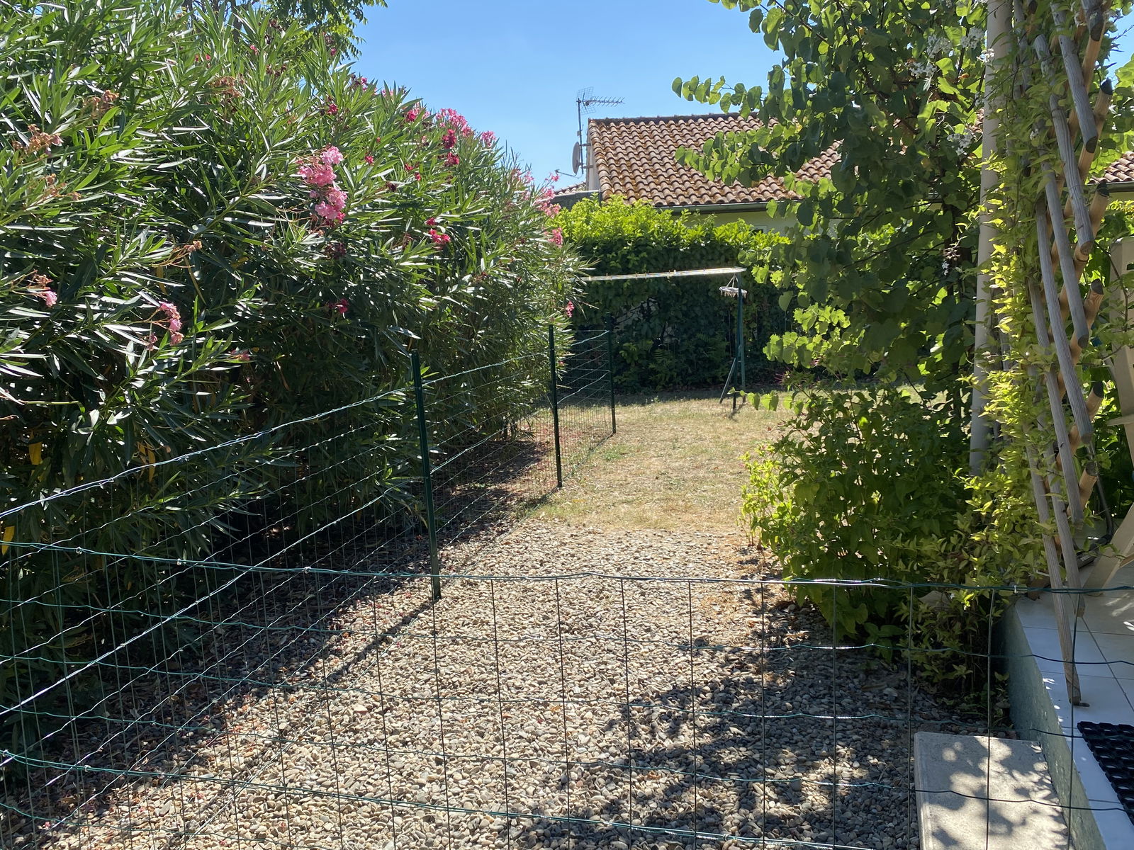 Logement Entier Pailhes 241334