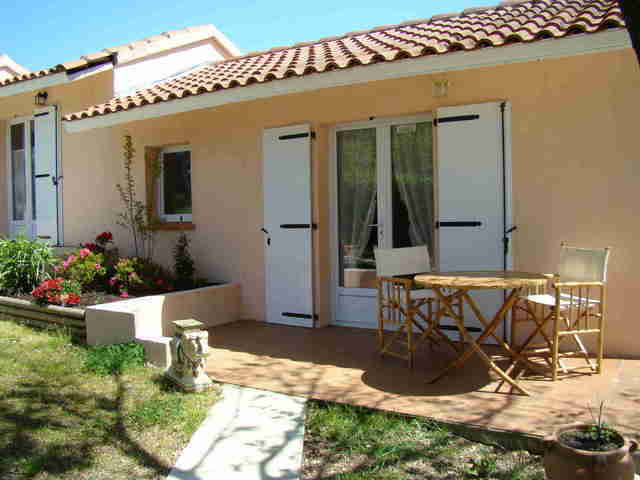 Habitaciones De Huéspedes Pelleport 30368-1