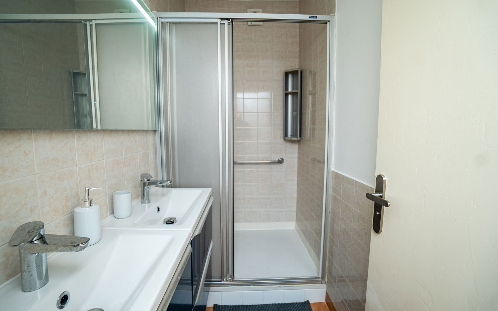 Colocatie Orvault 439305