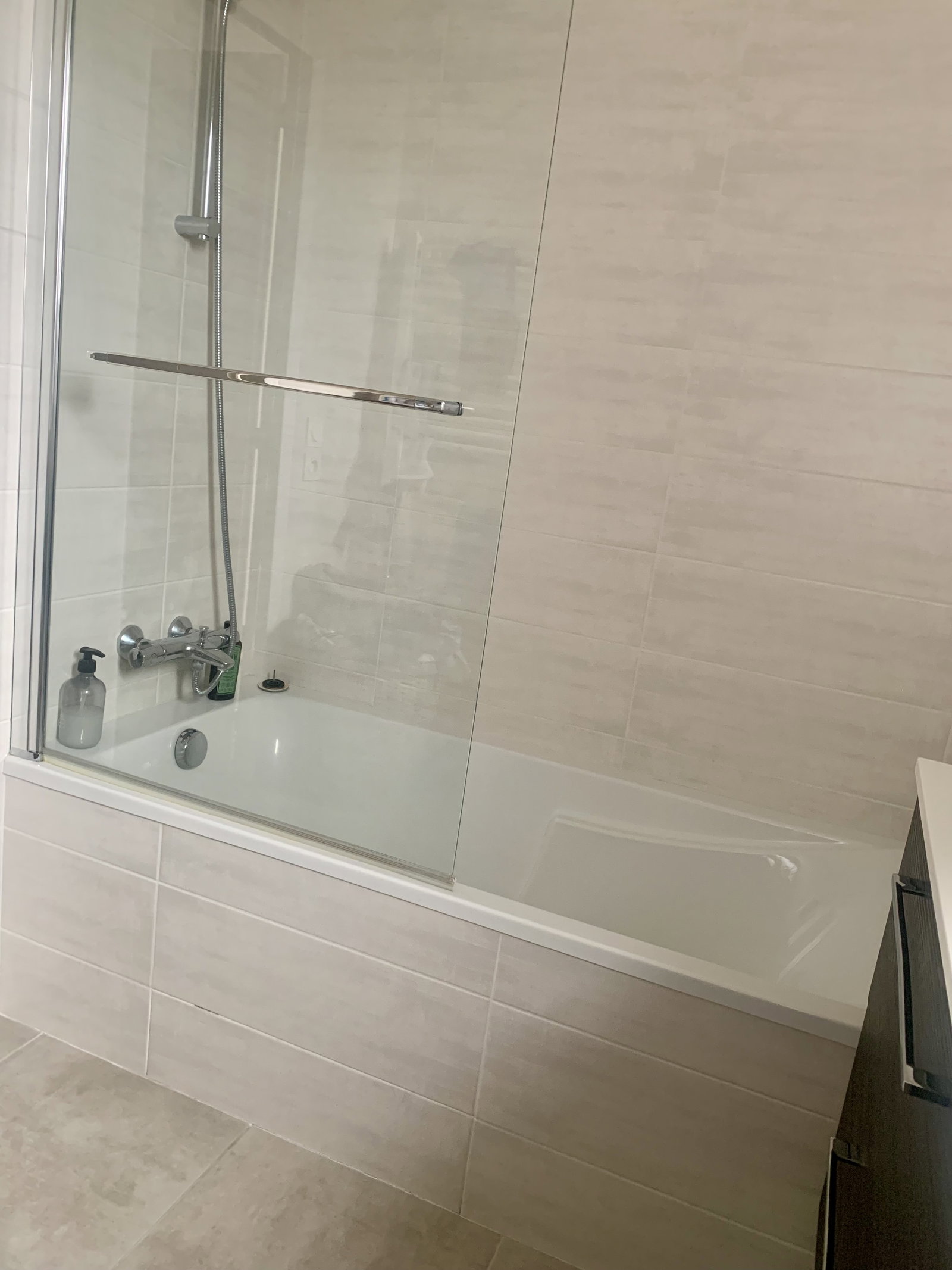 Kamer Bij De Gastheer Ambilly 676901
