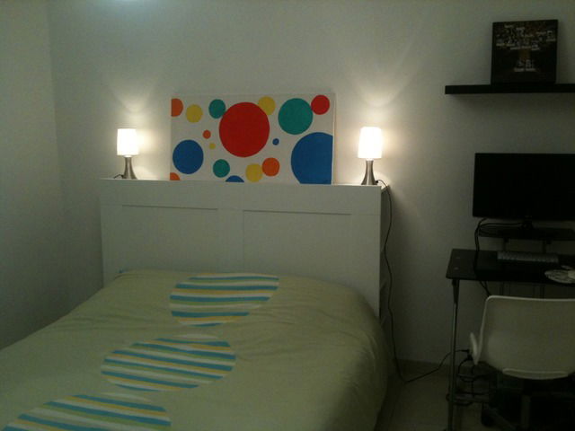 Hospedagem Em Casa De Família Nice 35253