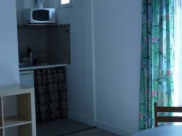 Roomlala | Lindo Estúdio Mobiliado para Alugar
