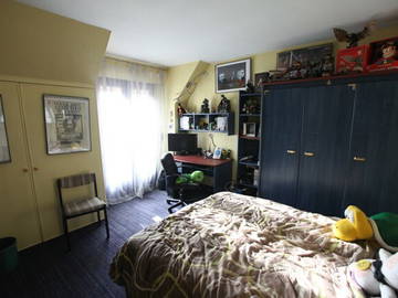 Roomlala | Lindo quarto com banheiro privativo para alugar 